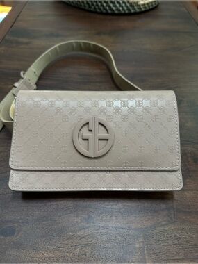 Giani Bernini Buckle Logo Fanny Pack, Small Belt Bag, Beige , Faux Leather